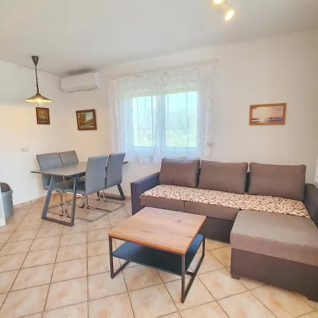 Sonnenresidenz - Biro Tours Nr 23 Apartmán Vonyarcvashegy